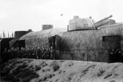 Panzerzug_german_armored_train_number_21_camo