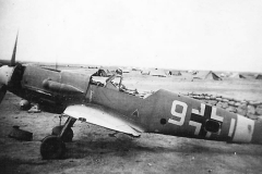 Abandoned_Bf109_in_African_Desert_9