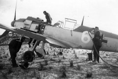 Bf109E_white_6_7.JG_26_in_Essen-Muhlheim1940