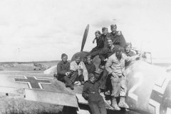 Bf_109_F_white_2_of_10.JG_51_Summer_1942_eastern_front