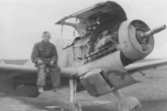 Me_109_f-4_trop._4_JG_27_motorbrand_derna_12.12.1941