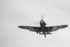 landing_Bf_109_F_of_10.JG_51_1941-42