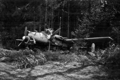 Captured_Messerschmitt_Bf_110G_Night_Fighter_near_Munich_May_1945