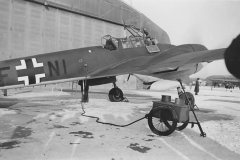Messerschmitt_Bf_110_C-2_CF-NI_WNr.3068_Winter_1939_40_Magdeburg-Ost_2
