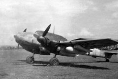 Messerschmitt_Bf_110_G-2_with_WGr_21_rockets_1944