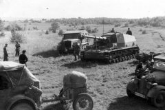 Dicker_Max_10.5_cm_K18_auf_Panzer_Selbstfahrlafette_IVa_Russia