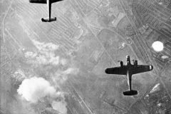 German_Dornier_Do_17_bombers_over_West_Ham_London_7_September_1940