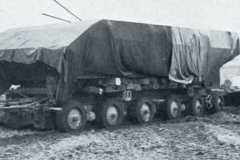 E-100-Prototype-in-1945-on-a-trailer