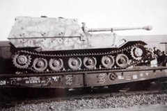 Elefant_Ferdinand_Rail_1943