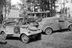 Ferdinand_621_656EF_Kubelwagens