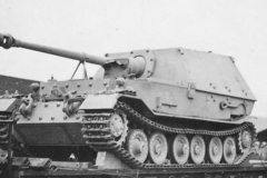 Ferdinand_Elefant_Tank_Destroyer_rail_transport