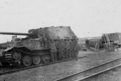 Ferdinand_Kursk_1943