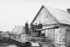 Heavy_tank_destroyer_Ferdinand_Elefant_eastern_front