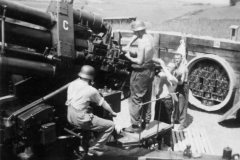 Flak_105_german_flak_gun