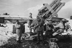 anti_aircraft_gun_Flak_105_mm_in_Norway
