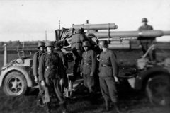 88_cm_Flak_36_crew
