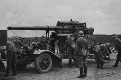 Flak_18_88_cm_anti_aircraft_artillery