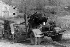 Flak_18_88_cm_gun_towed