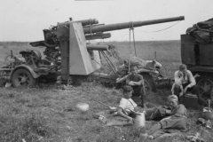 Flak_18_on_Sd_Anh_201_chassis
