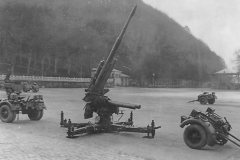 Flak_36_with_both_bogies_already_detached_