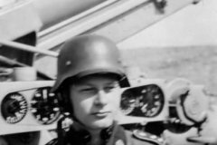 Flak_88_anti_aircraft_gun_1