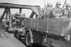 Flak_88_anti_aircraft_gun_12