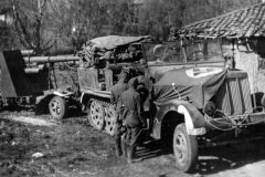 Flak_88_mm_and_halftrack_Greece_April_1941