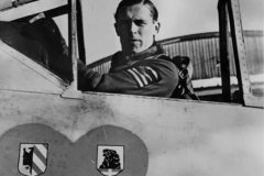 Focke_Wulf_Fw_190_JG_54_pilot_Hannes_Trautloft_1943