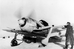 Fw_190A-4_I.JG54_Russia_42-43
