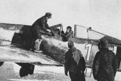 Fw_190_A_white_1_2.JG_51_Lt.Joachim_Brendel_Winter_1942_1943