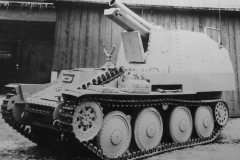15_cm_s.I.G._33-1_Sf_auf_Selbstfahrlafette_38t_Grille_Ausf_M
