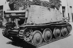 Grille_Ausf._H_15_cm_s.I.G._33_Sf_auf_Panzerkampfwagen_38t_2