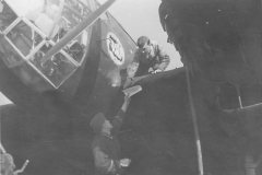 He111_2.KGr_100_in_Vannes_France_1941_and_crew