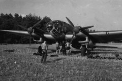 Heinkel_He_111_II.KG26_arfield_Gabbert_Pommern_1939