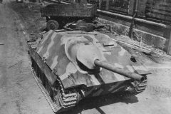 Hetzer_Panzerjager_38t_Found_at_Skoda_Works_Factory_Pilsen_Czechoslovakia