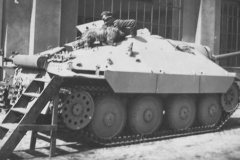 Jagdpanzer_38_t_Hetzer