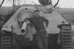 Jagdpanzer_38t_Hetzer_2