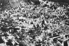Aerial_view_after_bombardment_of_Vire_1944