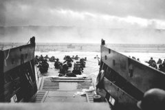 Invasion_of_Normandy_D-Day_at_Omaha_Beach