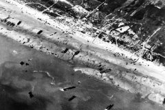 Normandy_beach_photographed_from_a_plane