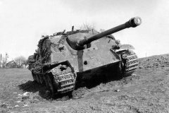 Jagdpanther_654_March_1945