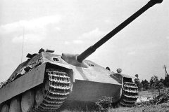 tank_destroyer_jagdpanther_in_France_1944