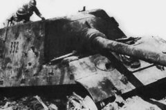 Jagdtiger_332