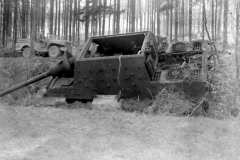 Jagdtiger_512_Dodge_WC_Offensen_1945