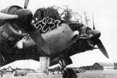 Ju188_A_with_radar_and_wellenmuster_camouflage