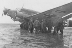 Junkers_Ju_52_3m_KD-IG_KGrzbV_500_1942