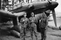 Dive_bomber_Junkers_Ju87_Stuka