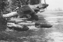 Ju_87_B_Stuka_4.StG_77_Bouchy_near_Evrecy_August_1940_2