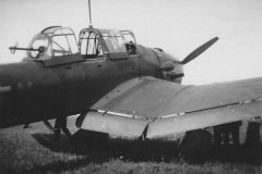 Ju_87_B_Stuka_6.StG_77_Bouchy_near_Evrecy_August_1940
