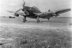 Ju_87_D__IVStukaLG_1_1942